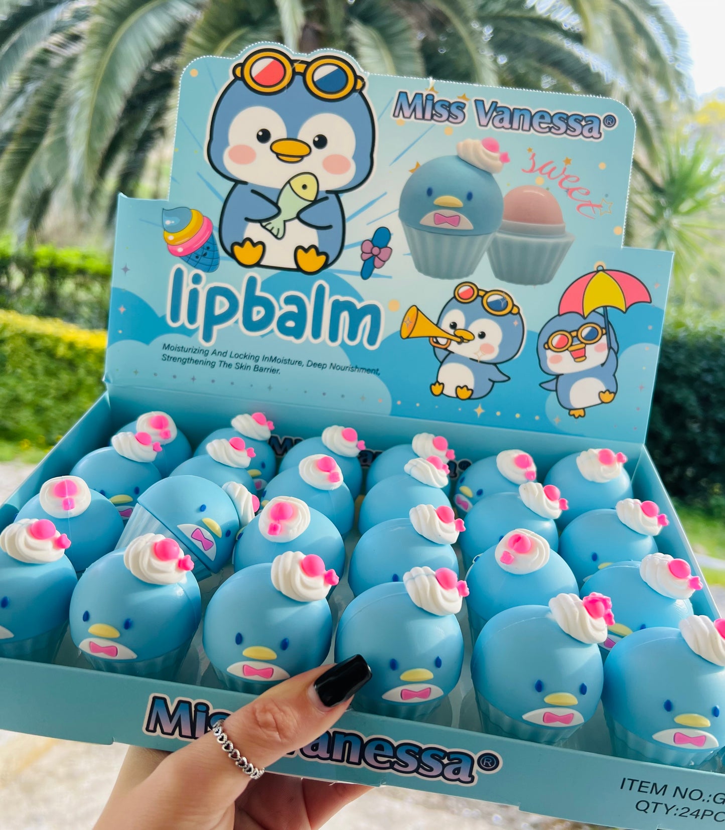 LIP BALM CUPCAKE PINGUINO
