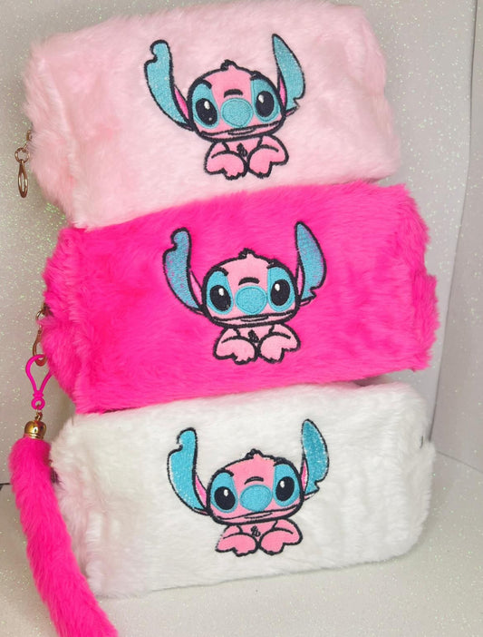 POCHETTE PELUCHE STITCH