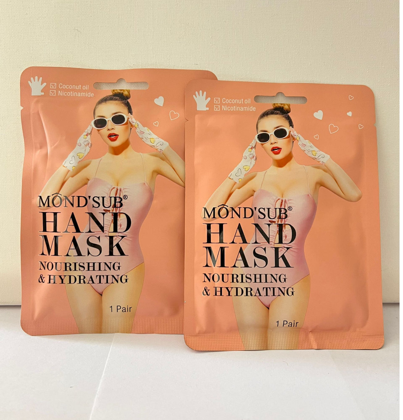 MASCHERA MANI GUANTI A CUORICINI