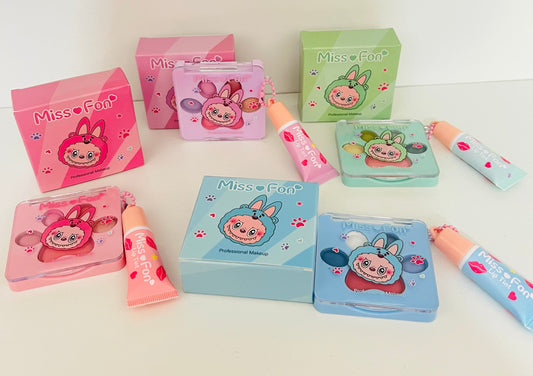 PALETTE LABUBU CON LIP GLOSS CIONDOLO